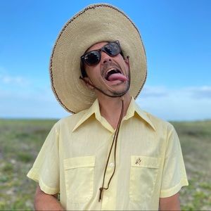 Meet your Posher, Tj